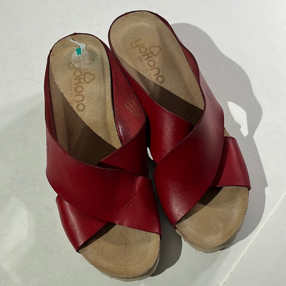 Yokono womens leather wedge heels sandals made in Spain sz 8